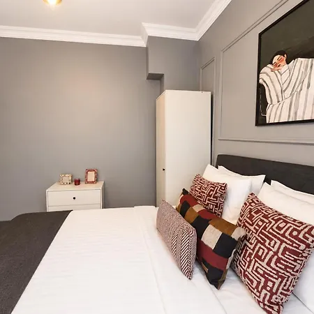 Stylish - Ac In Every - Near Taksim Apartment